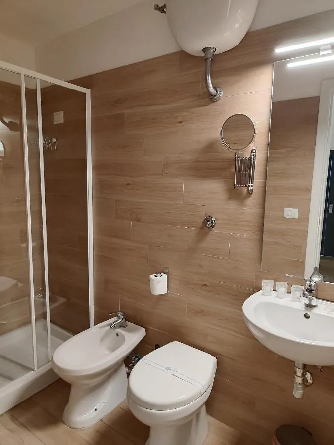 Ideal City Walk Neapel Hotell