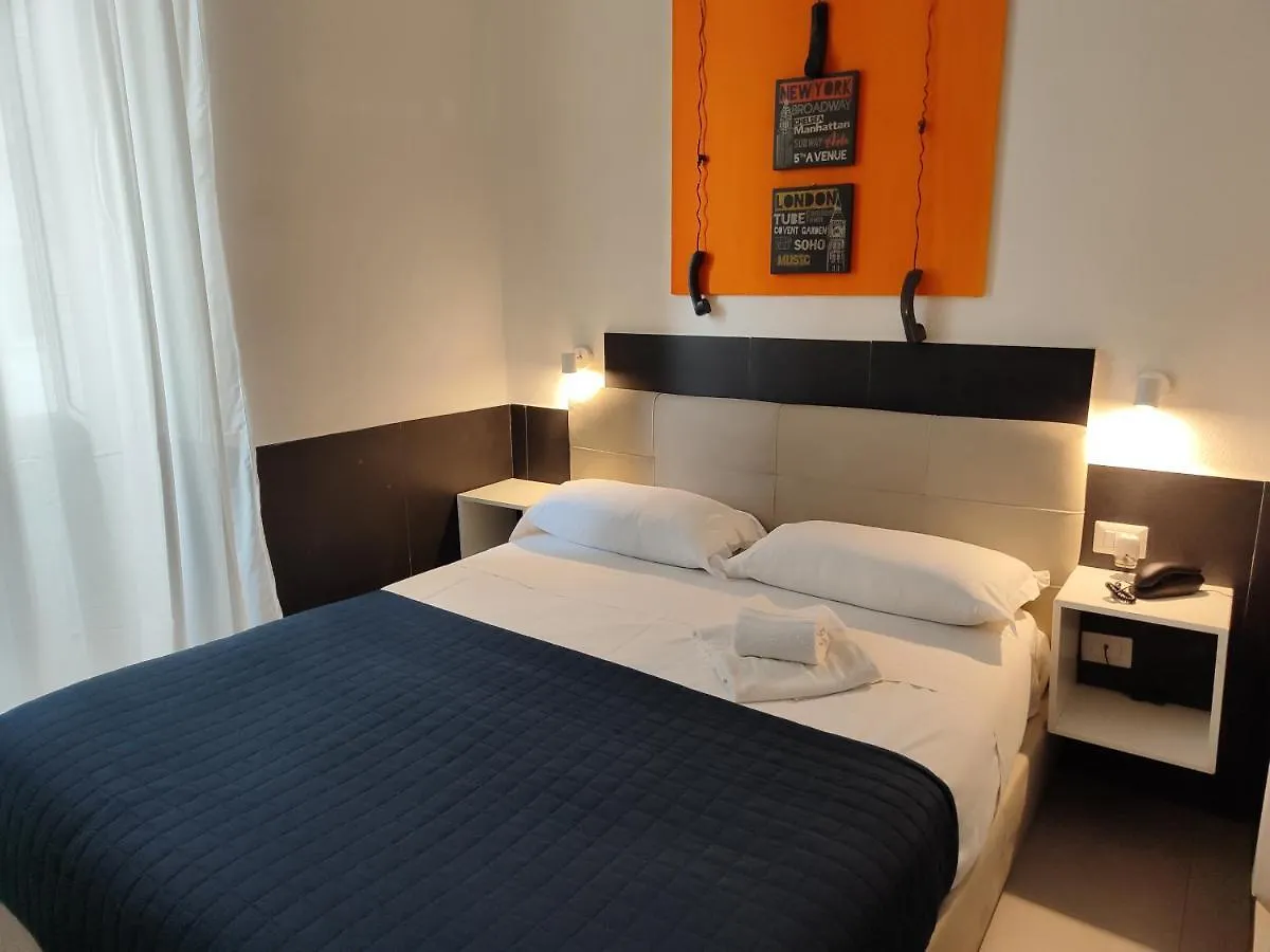 *** Hotel Ideal City Walk Neapol Włochy